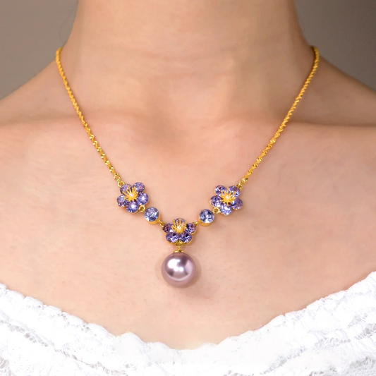 Collar flor de perlas en baño de oro 14 kilates