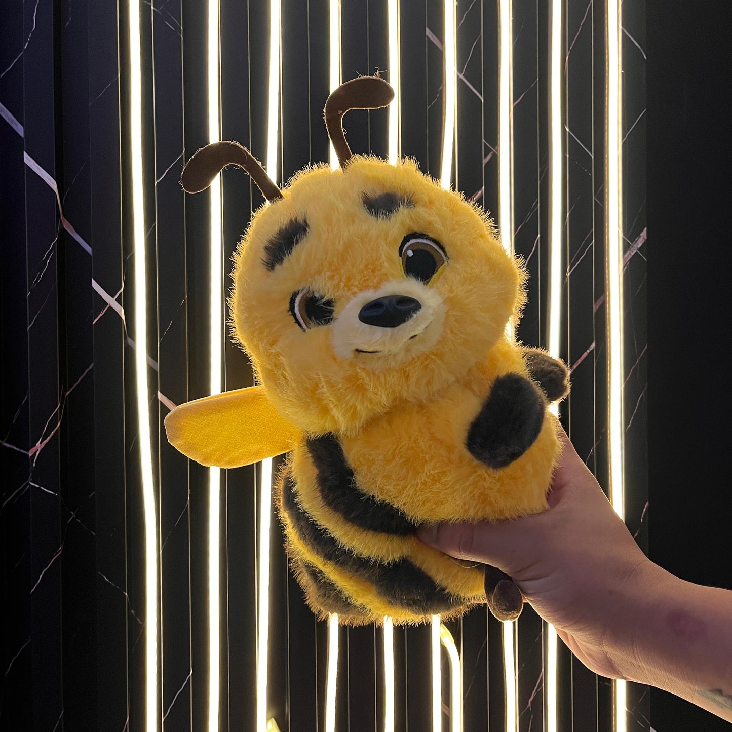 PELUCHE ABEJITA PLIM PLIM MUSICAL 🐝🤩
